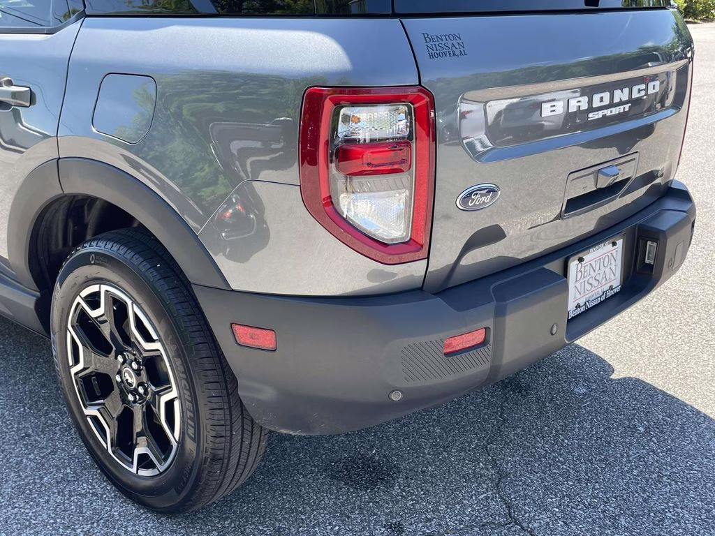 2025 Gray Metallic Ford Bronco Sport Outer Banks 4X4 SUV