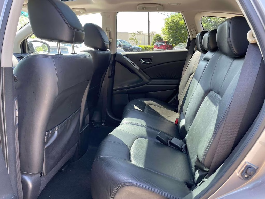 2010 Platinum Graphite Metallic Nissan Murano SL FWD SUV