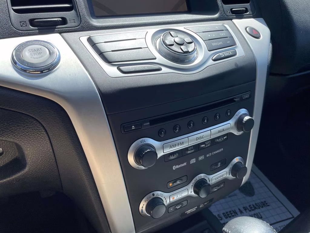 2010 Platinum Graphite Metallic Nissan Murano SL FWD SUV