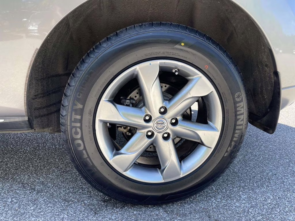 2010 Platinum Graphite Metallic Nissan Murano SL FWD SUV