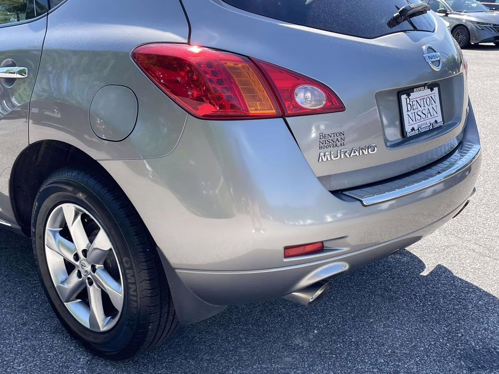 2010 Platinum Graphite Metallic Nissan Murano SL FWD SUV
