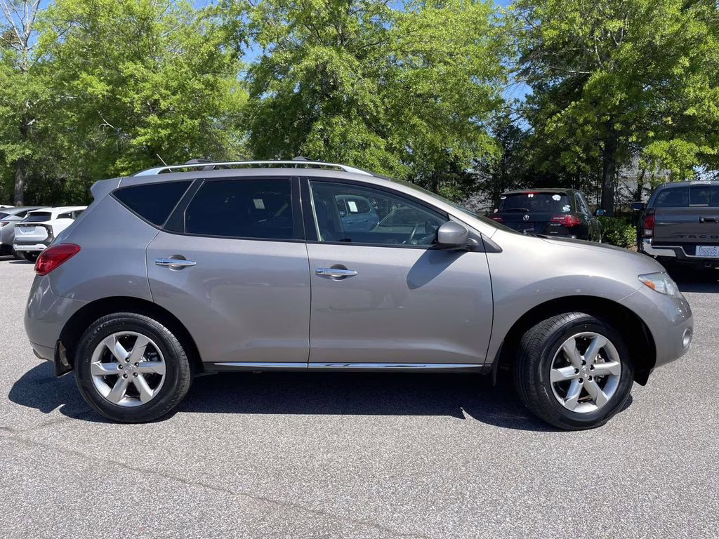 2010 Platinum Graphite Metallic Nissan Murano SL FWD SUV