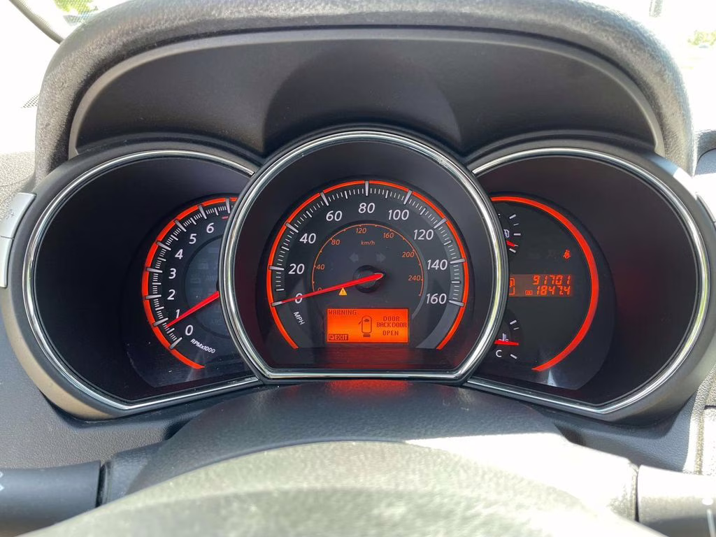 2010 Platinum Graphite Metallic Nissan Murano SL FWD SUV