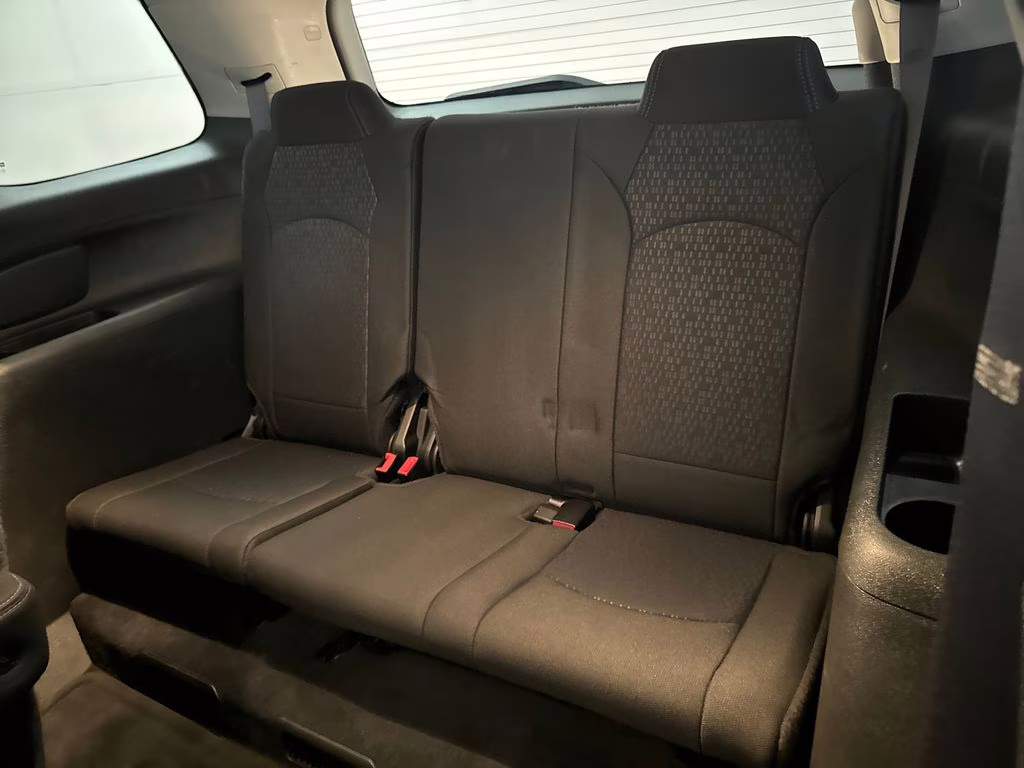 2015 Quicksilver Metallic GMC Acadia SLE-2 FWD SUV