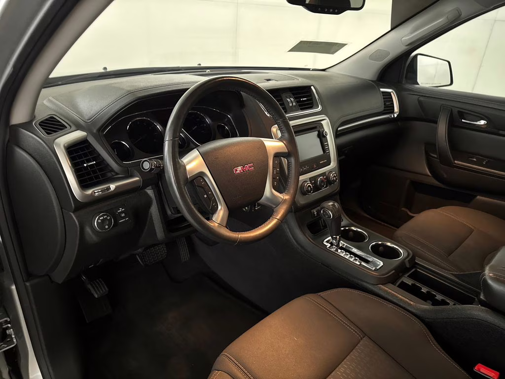 2015 Quicksilver Metallic GMC Acadia SLE-2 FWD SUV
