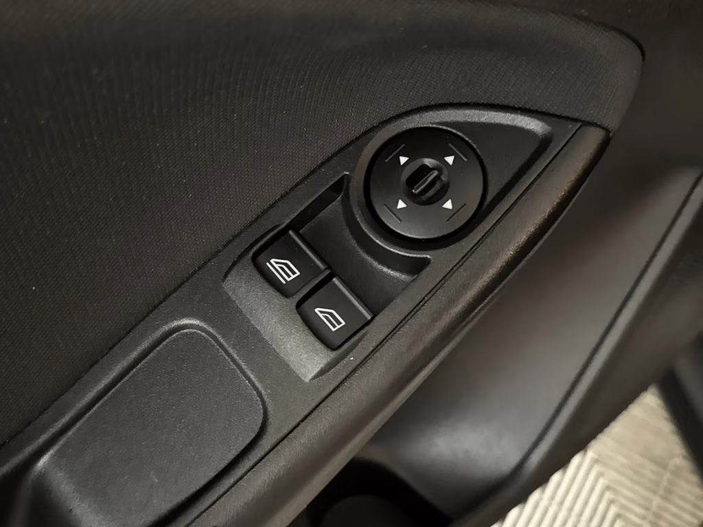 2018 Ingot Silver Ford Focus S FWD Sedan