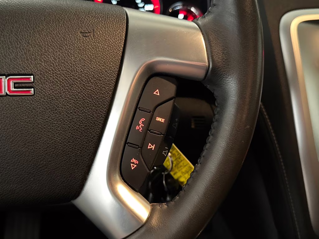 2015 Quicksilver Metallic GMC Acadia SLE-2 FWD SUV