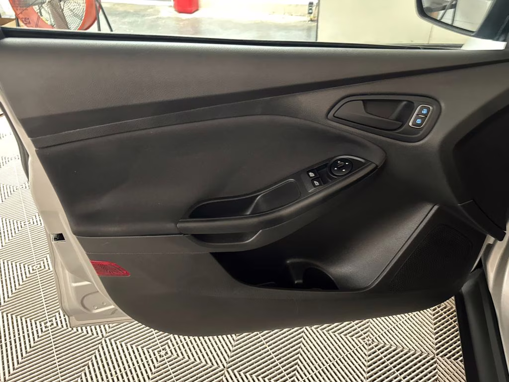 2018 Ingot Silver Ford Focus S FWD Sedan
