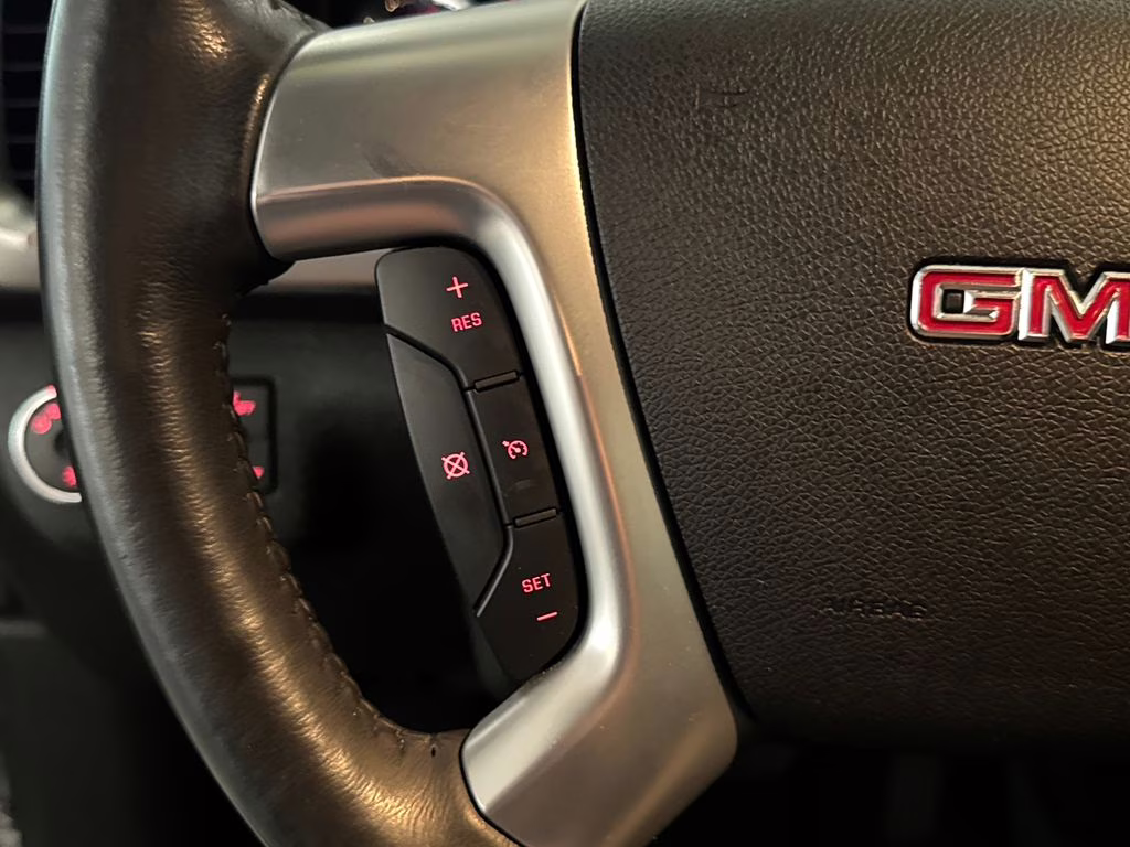 2015 Quicksilver Metallic GMC Acadia SLE-2 FWD SUV