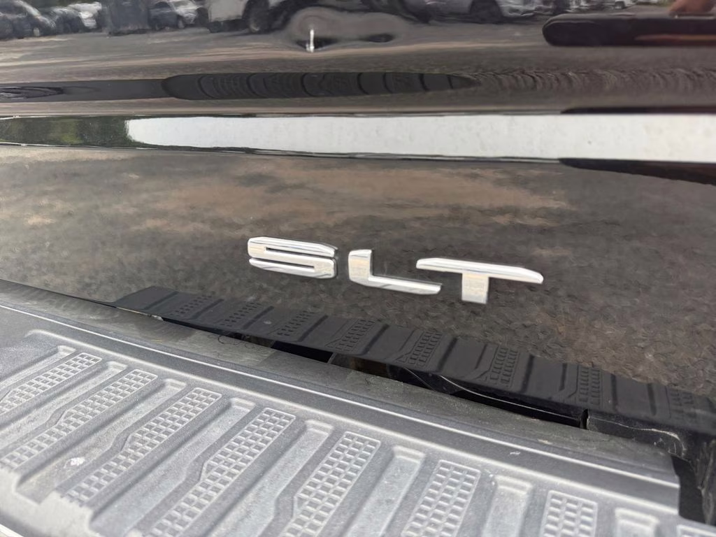 2025 Onyx Black GMC Sierra 1500 SLT 4X4 Truck