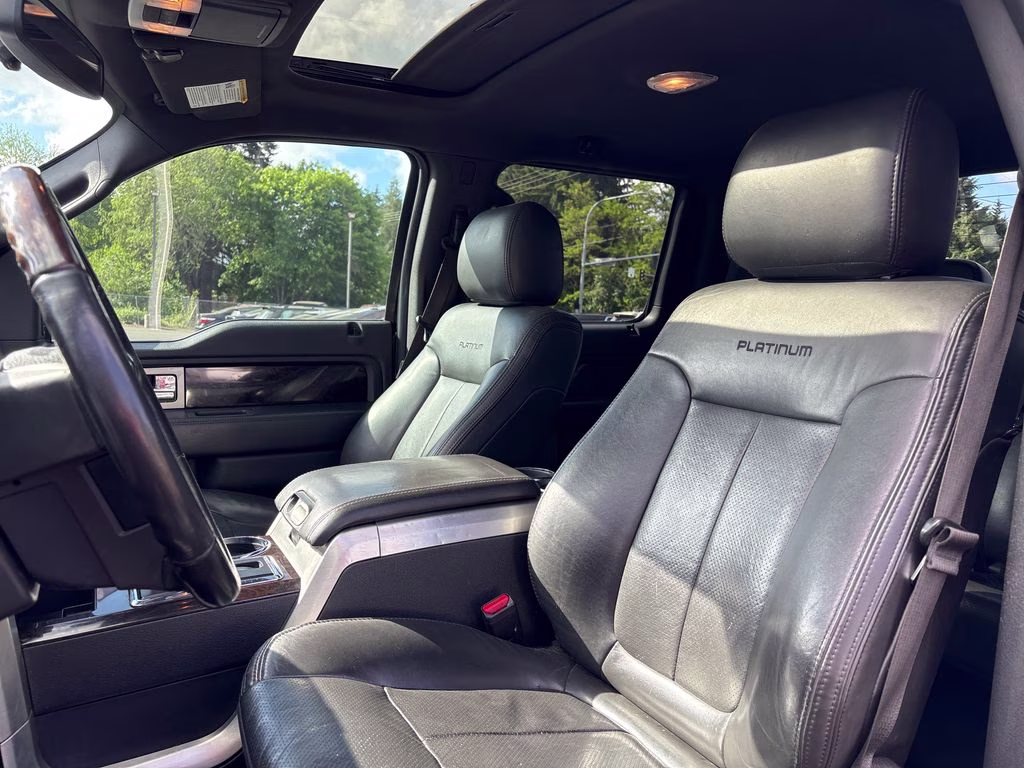 2013 Tuxedo Black Metallic Ford F-150 Platinum 4X4 Truck