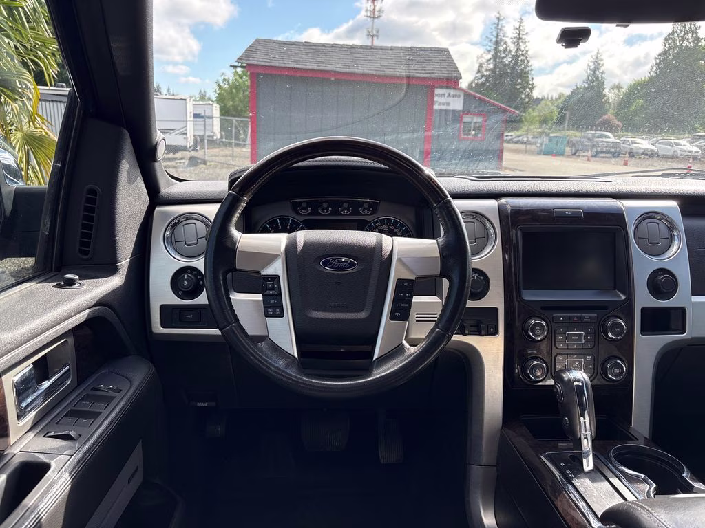 2013 Tuxedo Black Metallic Ford F-150 Platinum 4X4 Truck
