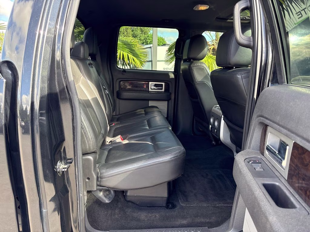 2013 Tuxedo Black Metallic Ford F-150 Platinum 4X4 Truck