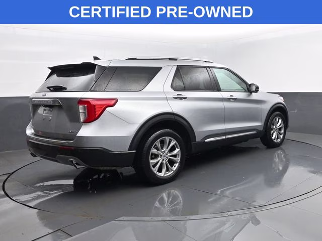 2023 Silver Metallic Ford Explorer Limited 4X4 SUV