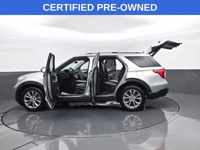 2023 Silver Metallic Ford Explorer Limited 4X4 SUV