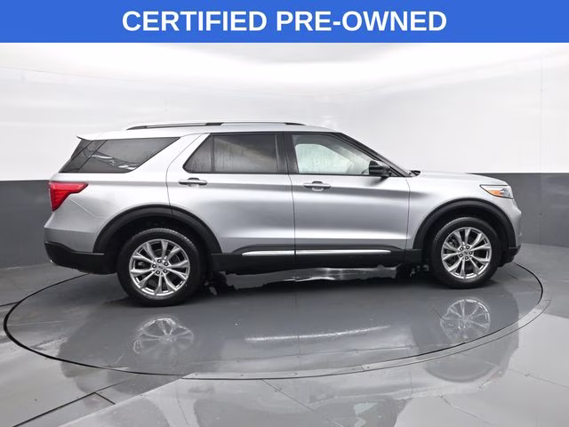 2023 Silver Metallic Ford Explorer Limited 4X4 SUV