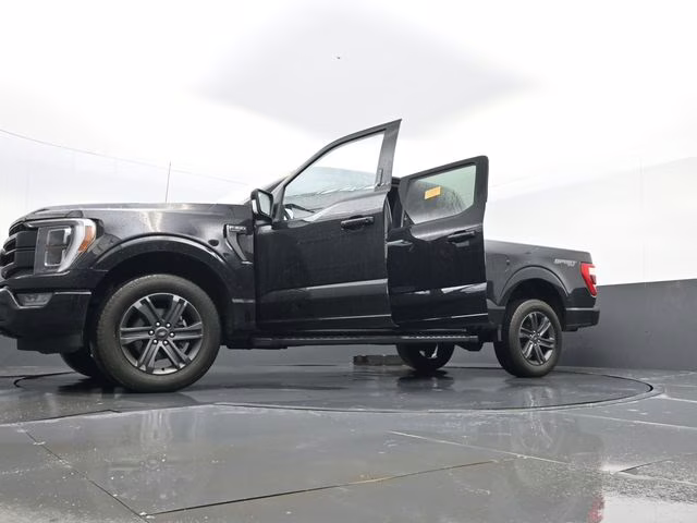 2023 Black Ford F-150 Lariat 4X4 Truck
