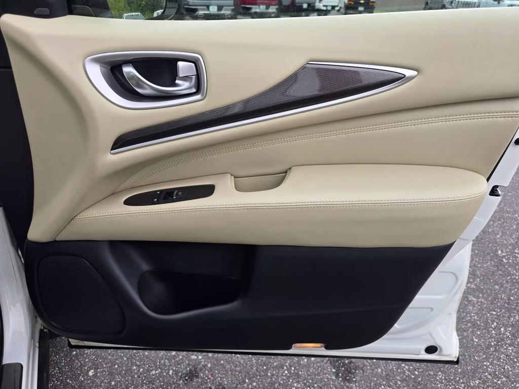 2019 Majestic White INFINITI QX60 LUXE AWD SUV