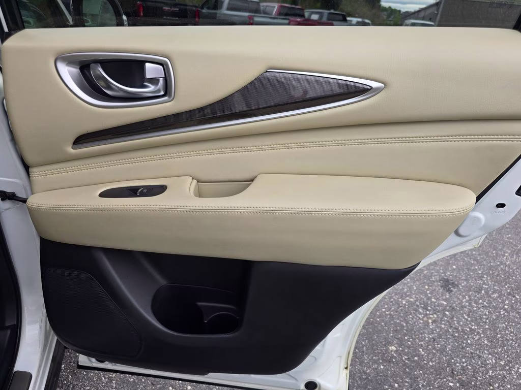 2019 Majestic White INFINITI QX60 LUXE AWD SUV