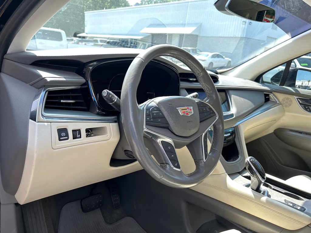 2019 Stellar Black Metallic Cadillac XT5 Premium Luxury FWD SUV