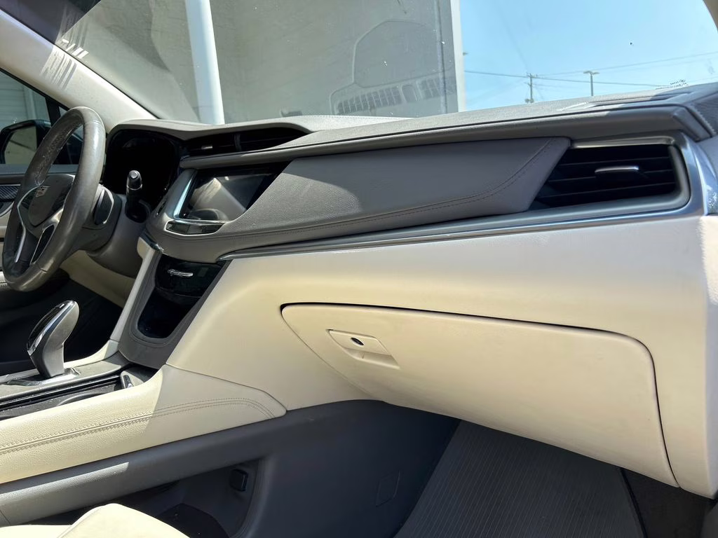 2019 Stellar Black Metallic Cadillac XT5 Premium Luxury FWD SUV
