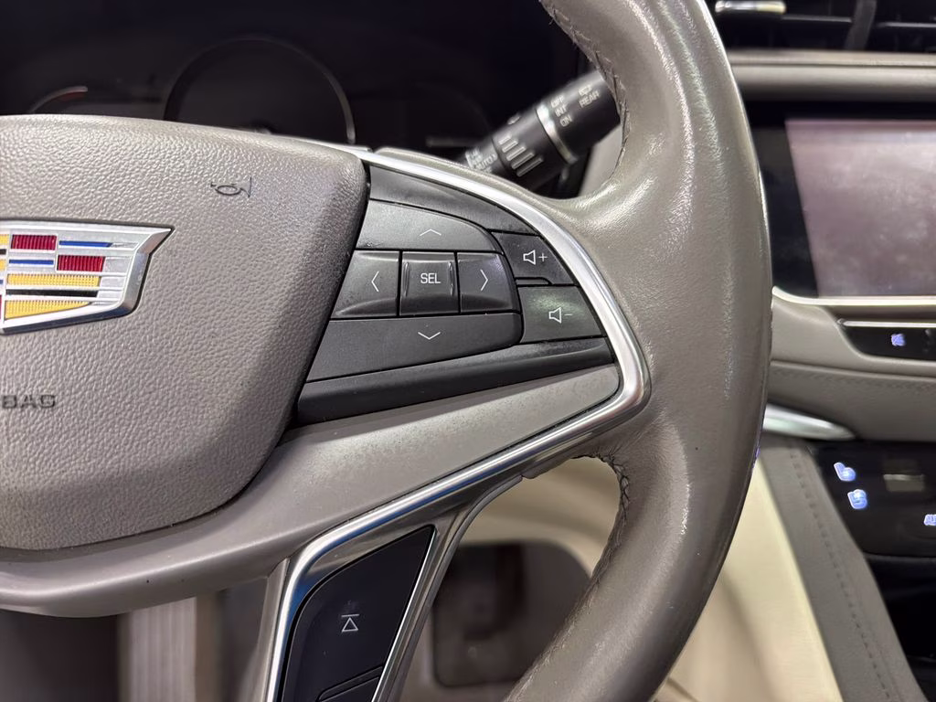 2019 Stellar Black Metallic Cadillac XT5 Premium Luxury FWD SUV