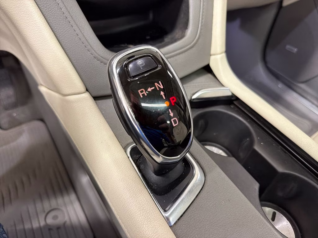 2019 Stellar Black Metallic Cadillac XT5 Premium Luxury FWD SUV