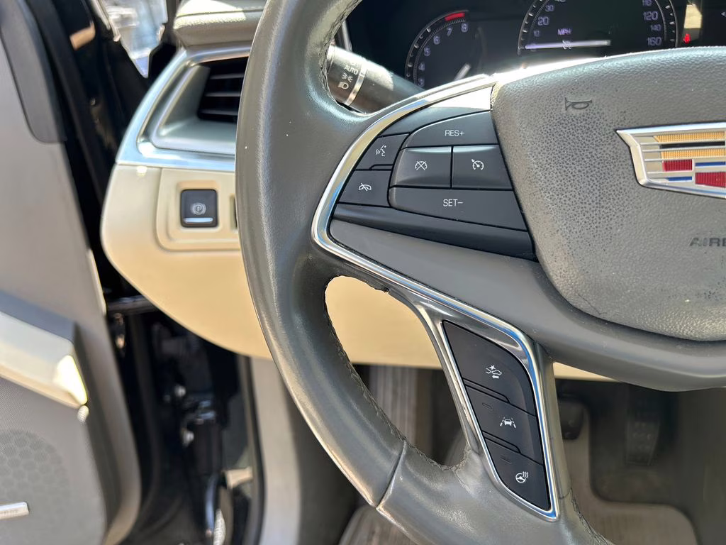 2019 Stellar Black Metallic Cadillac XT5 Premium Luxury FWD SUV