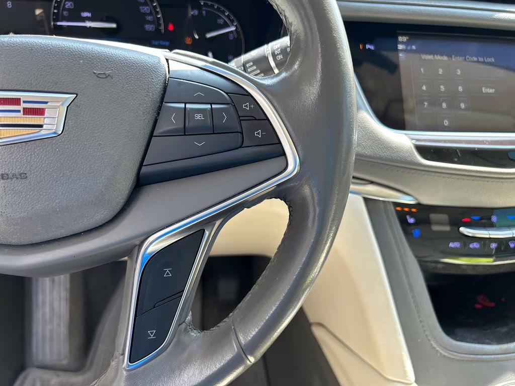 2019 Stellar Black Metallic Cadillac XT5 Premium Luxury FWD SUV