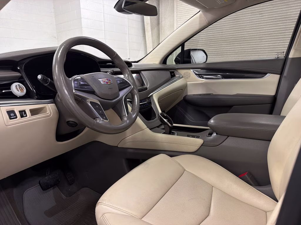 2019 Stellar Black Metallic Cadillac XT5 Premium Luxury FWD SUV