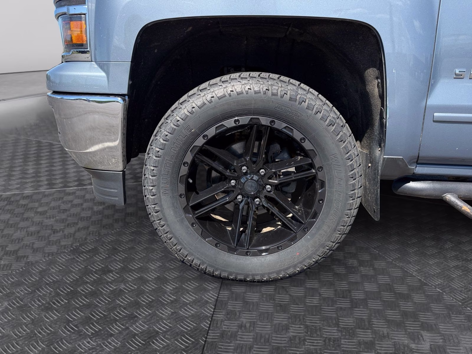 2015 Slate Gray Metallic Chevrolet Silverado 1500 LT 4X4 Truck
