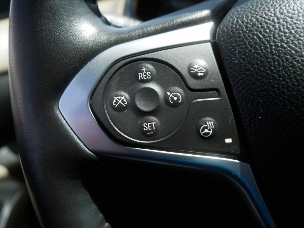2022 Summit White Chevrolet Traverse Premier AWD SUV