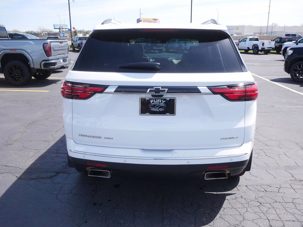 2022 Summit White Chevrolet Traverse Premier AWD SUV