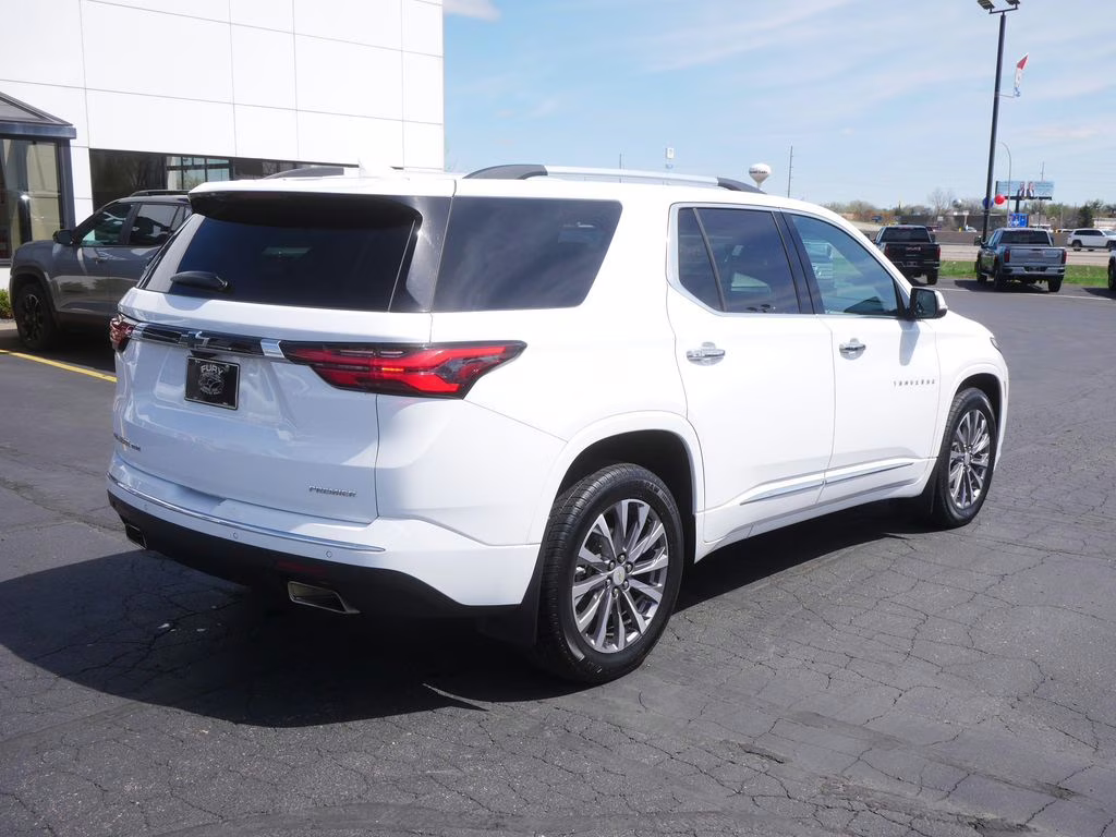 2022 Summit White Chevrolet Traverse Premier AWD SUV