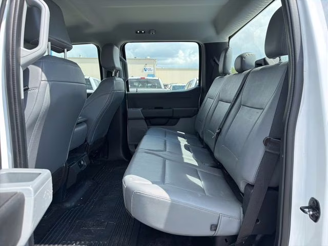 2023 Oxford White Ford Super Duty F-350 SRW XL 4X4 Truck