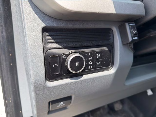 2023 Oxford White Ford Super Duty F-350 SRW XL 4X4 Truck