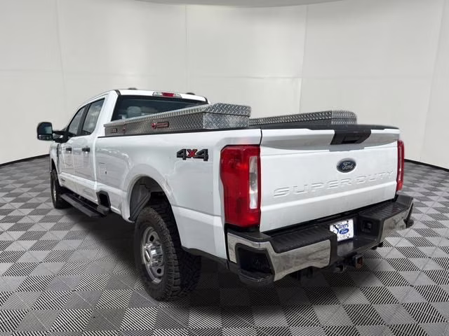 2023 Oxford White Ford Super Duty F-350 SRW XL 4X4 Truck
