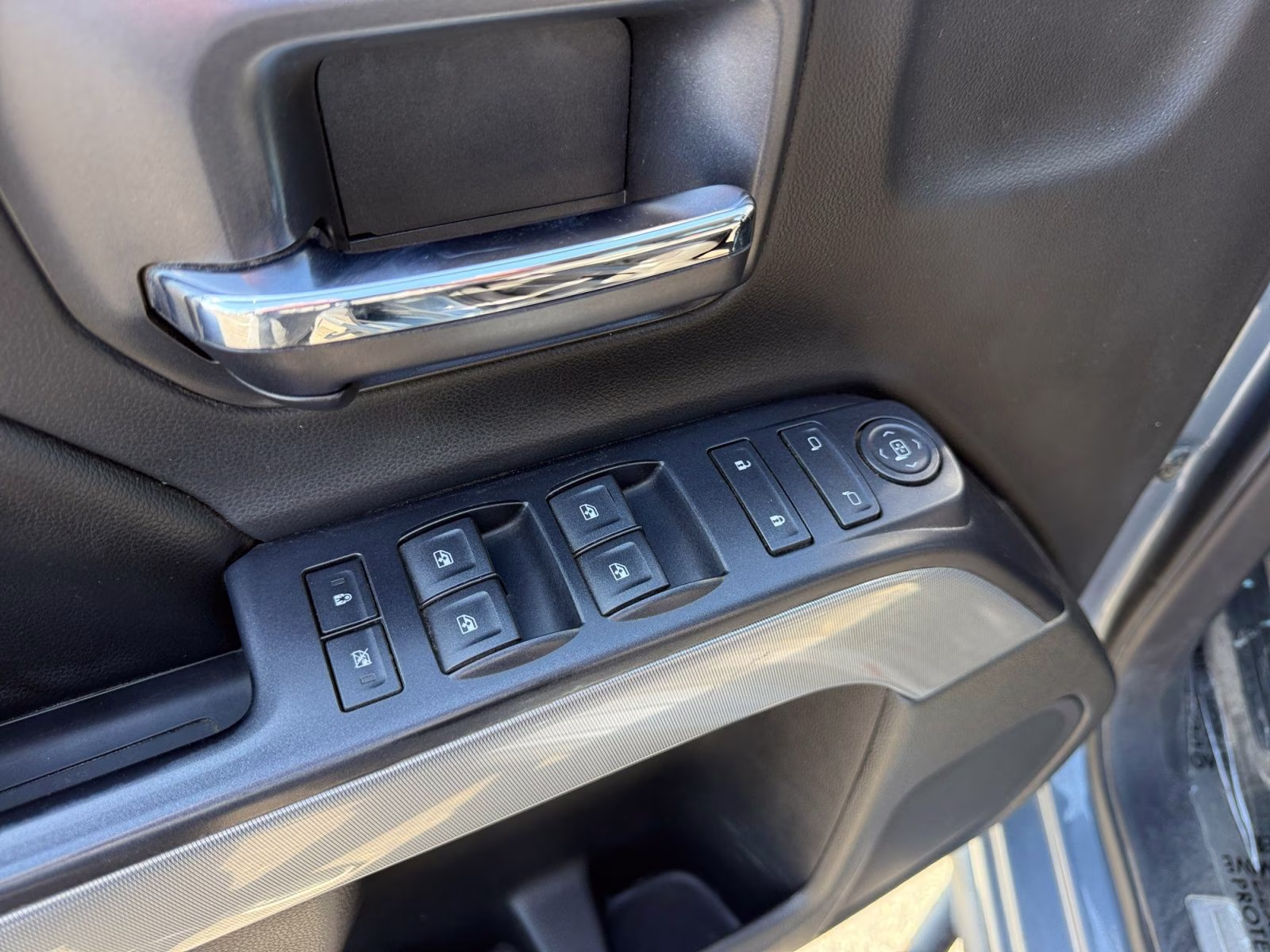 2015 Slate Gray Metallic Chevrolet Silverado 1500 LT 4X4 Truck