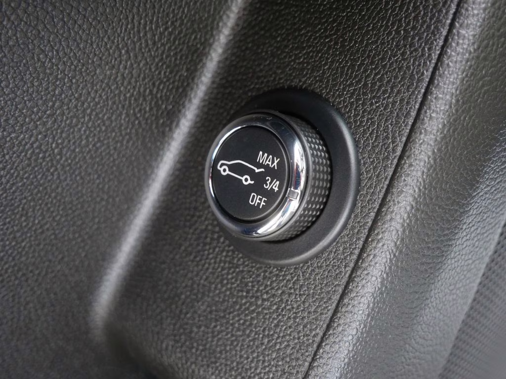 2022 Summit White Chevrolet Traverse Premier AWD SUV