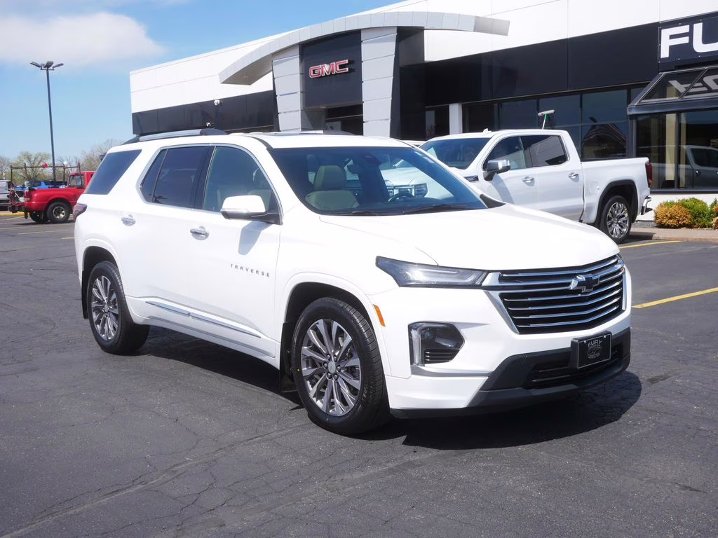 2022 Summit White Chevrolet Traverse Premier AWD SUV