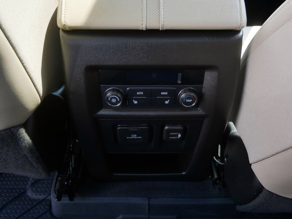 2022 Summit White Chevrolet Traverse Premier AWD SUV