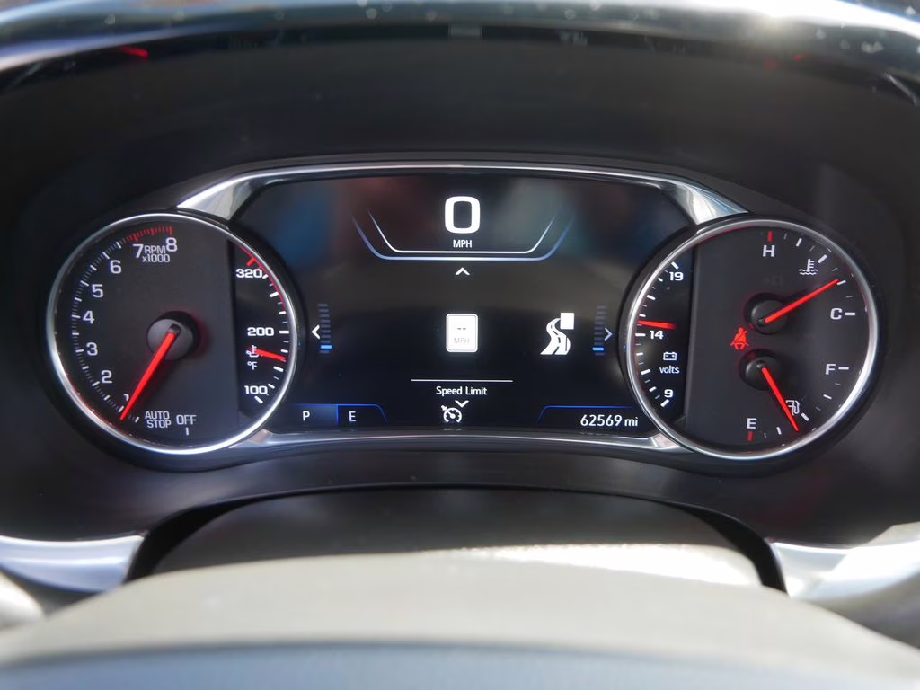 2022 Summit White Chevrolet Traverse Premier AWD SUV
