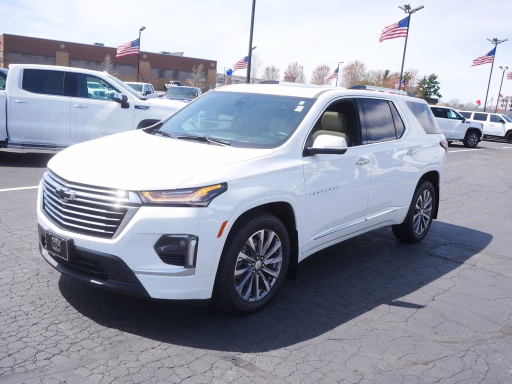 2022 Summit White Chevrolet Traverse Premier AWD SUV