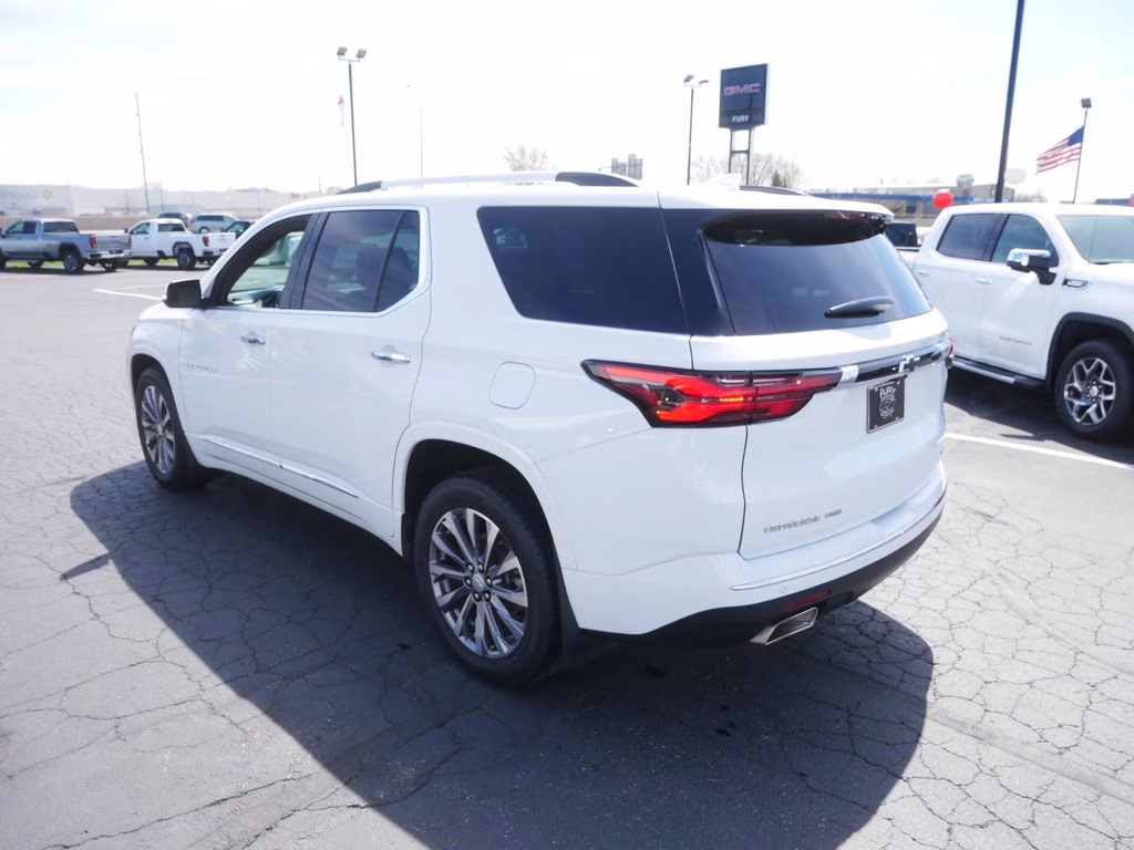 2022 Summit White Chevrolet Traverse Premier AWD SUV