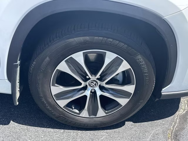 2023 Pearl Toyota Highlander Others FWD SUV