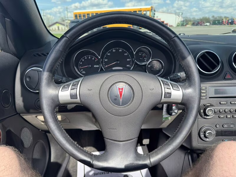 2007 Ivory White Pontiac G6 GT FWD Convertible