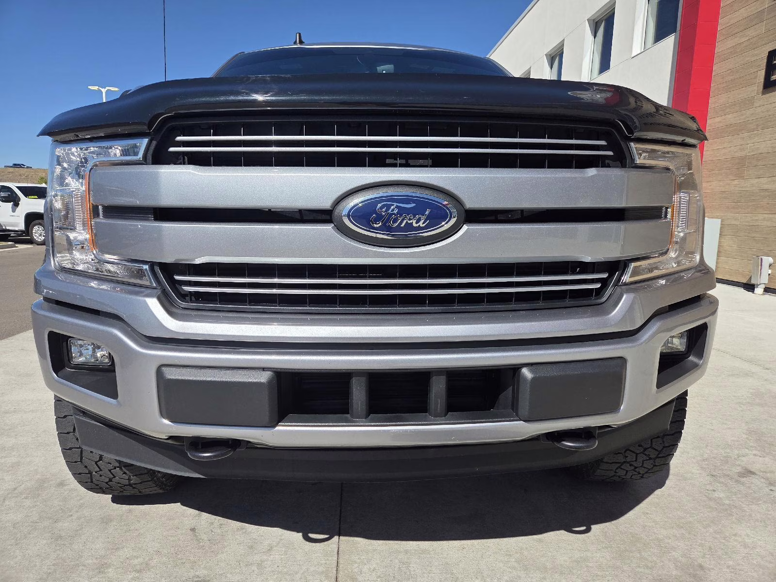 2020 Iconic Silver Ford F-150 LARIAT 4X4 Truck