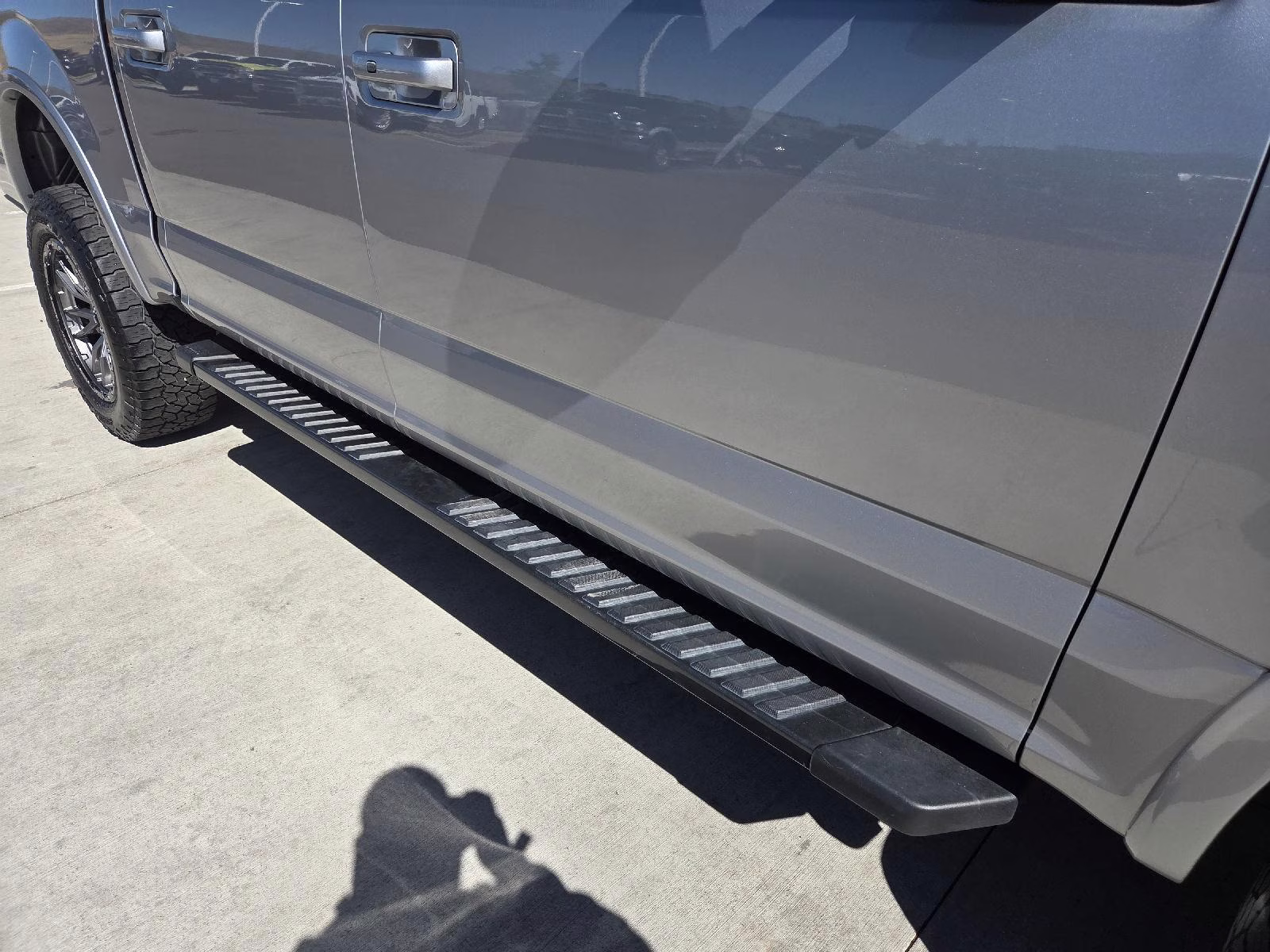 2020 Iconic Silver Ford F-150 LARIAT 4X4 Truck