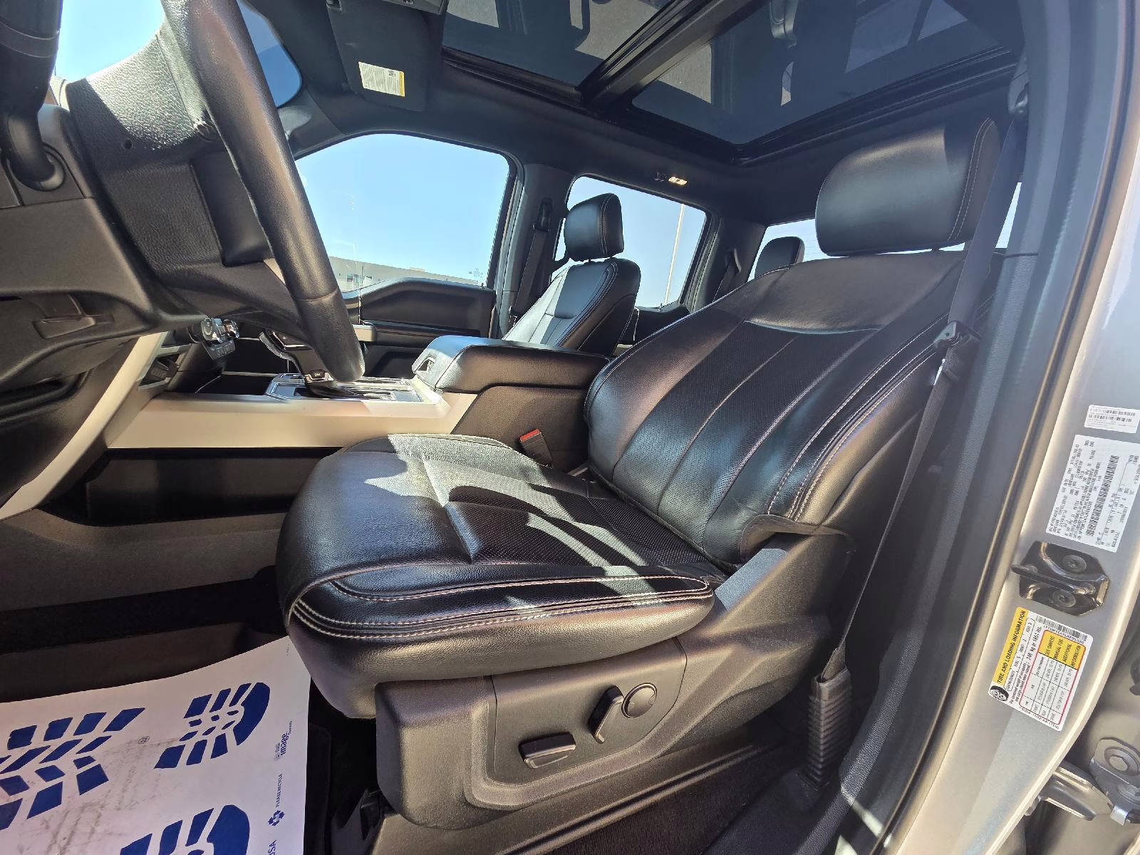 2020 Iconic Silver Ford F-150 LARIAT 4X4 Truck