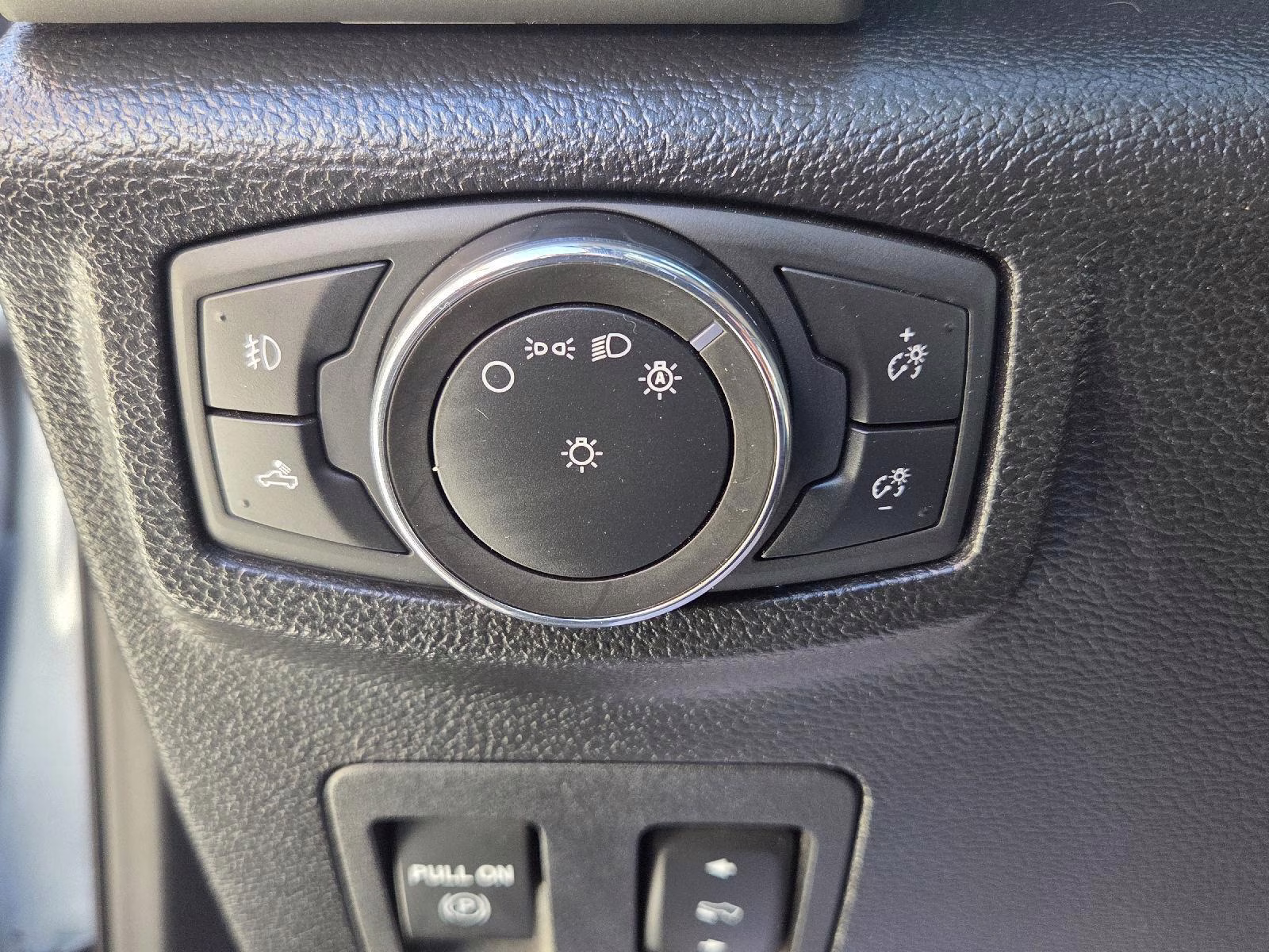 2020 Iconic Silver Ford F-150 LARIAT 4X4 Truck